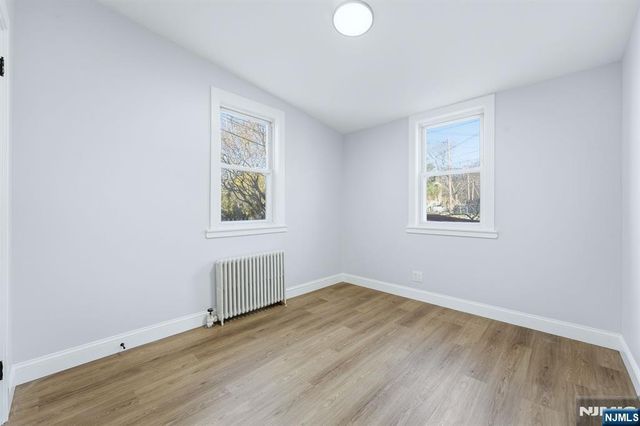 98 Baker Street, Dover Town, NJ 07801