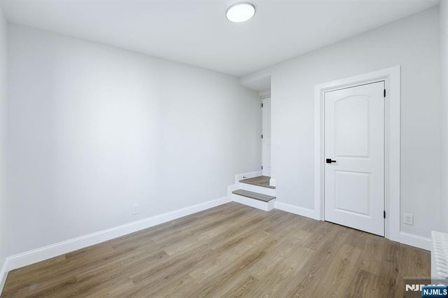 98 Baker Street, Dover Town, NJ 07801