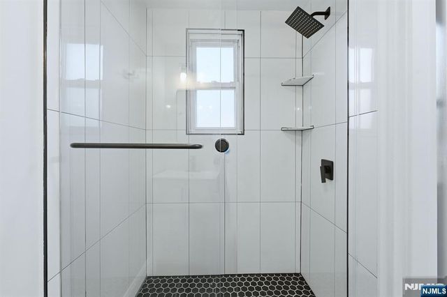 98 Baker Street, Dover Town, NJ 07801