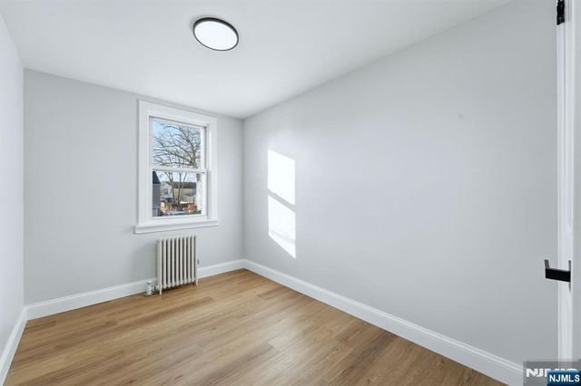 98 Baker Street, Dover Town, NJ 07801