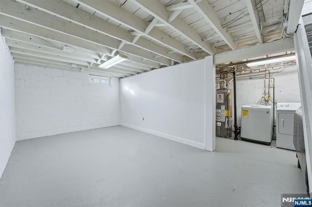 98 Baker Street, Dover Town, NJ 07801