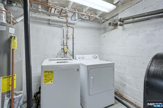 98 Baker Street, Dover Town, NJ 07801