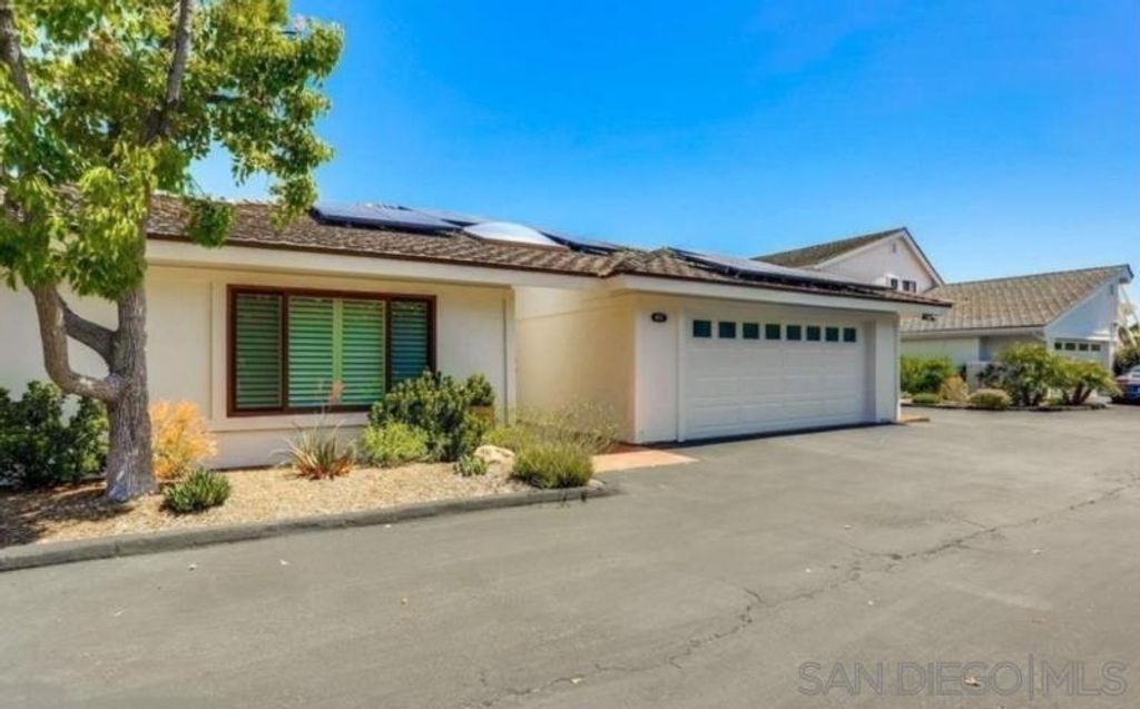6155 Paseo Delicias, Rancho Santa Fe, CA 92067