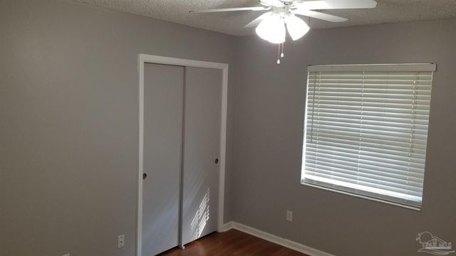 4170 Capri Dr, Pensacola, FL 32504