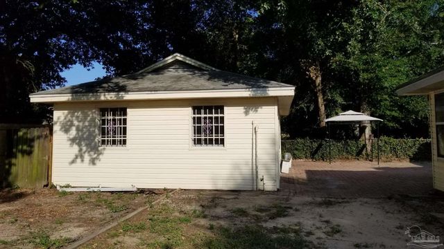4170 Capri Dr, Pensacola, FL 32504