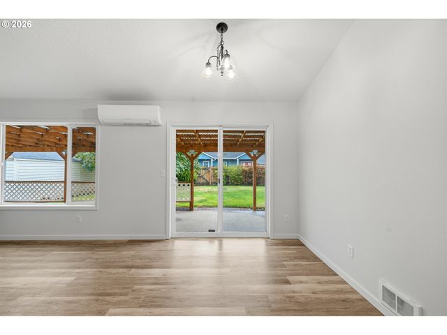 102 ASHLEY Ct, Dayton, OR 97114