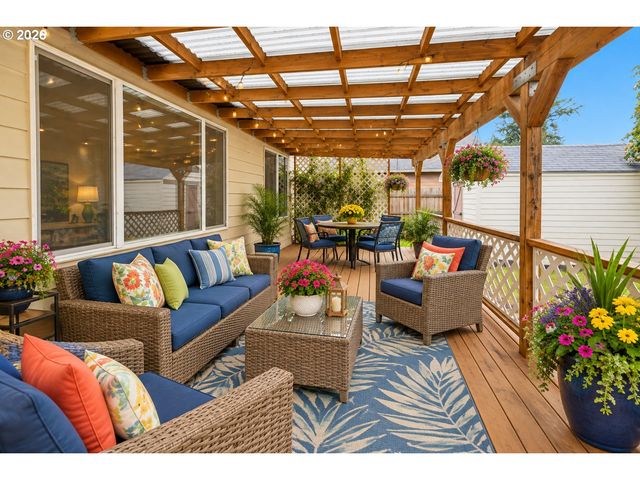 102 ASHLEY Ct, Dayton, OR 97114