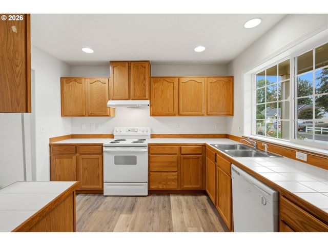 102 ASHLEY Ct, Dayton, OR 97114