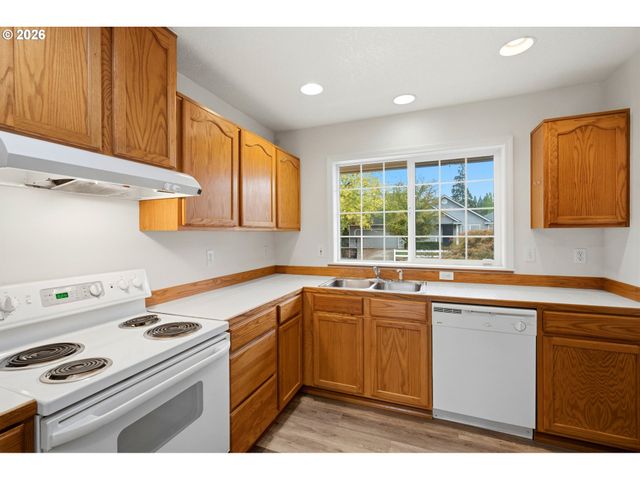 102 ASHLEY Ct, Dayton, OR 97114