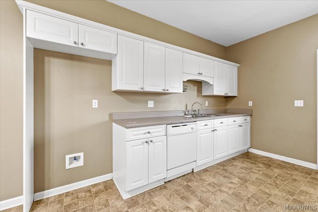 83 Park Drive S, Clanton, AL 35045