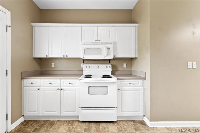 83 Park Drive S, Clanton, AL 35045
