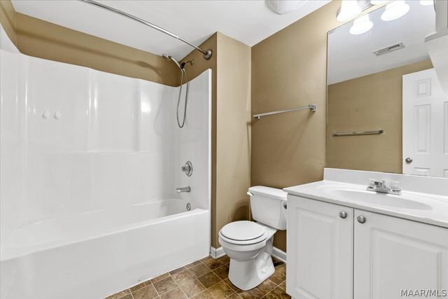 83 Park Drive S, Clanton, AL 35045