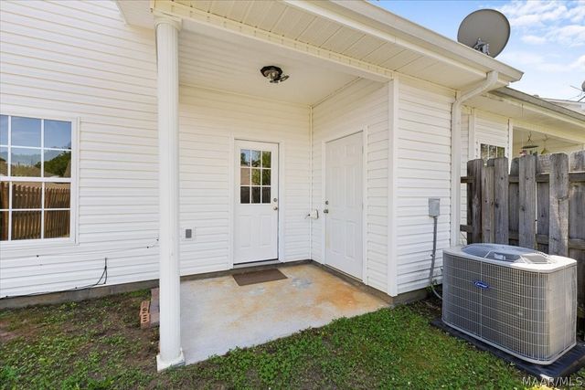 83 Park Drive S, Clanton, AL 35045