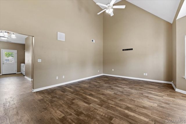 83 Park Drive S, Clanton, AL 35045