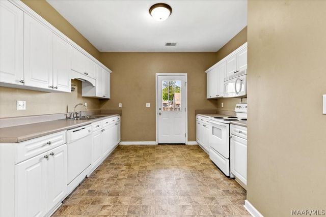 83 Park Drive S, Clanton, AL 35045
