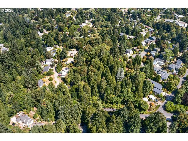 1103 Sw MAPLECREST Dr, Portland, OR 97219