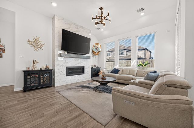 18015 Blossom Springs Court, Cypress, TX 77433
