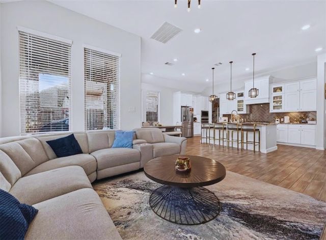 18015 Blossom Springs Court, Cypress, TX 77433