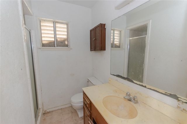 1037 Comal St, Corpus Christi, TX 78407