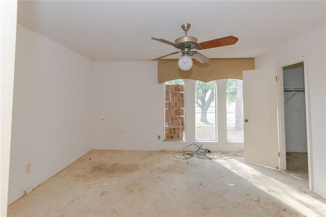 1037 Comal St, Corpus Christi, TX 78407