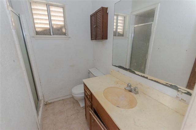 1037 Comal St, Corpus Christi, TX 78407