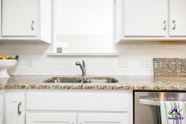 100 Williamsburg Avenue, Warner Robins, GA 31088