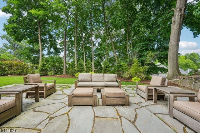 63 Ravine Ave, Caldwell Boro Twp., NJ 07006