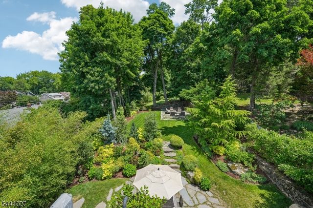 63 Ravine Ave, Caldwell Boro Twp., NJ 07006