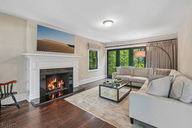 63 Ravine Ave, Caldwell Boro Twp., NJ 07006