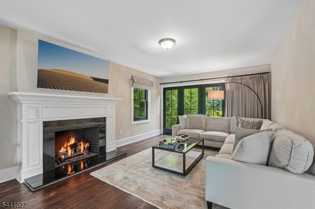 63 Ravine Ave, Caldwell Boro Twp., NJ 07006