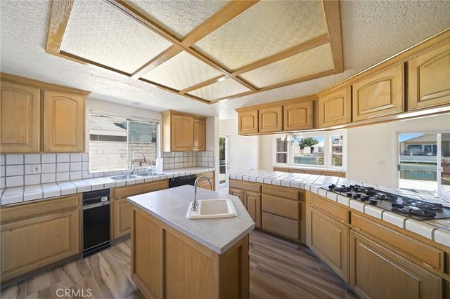 14389 Ironsides Lane, Helendale, CA 92342