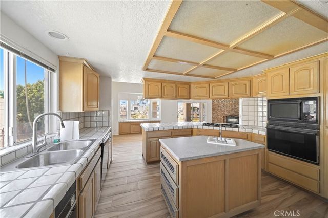 14389 Ironsides Lane, Helendale, CA 92342