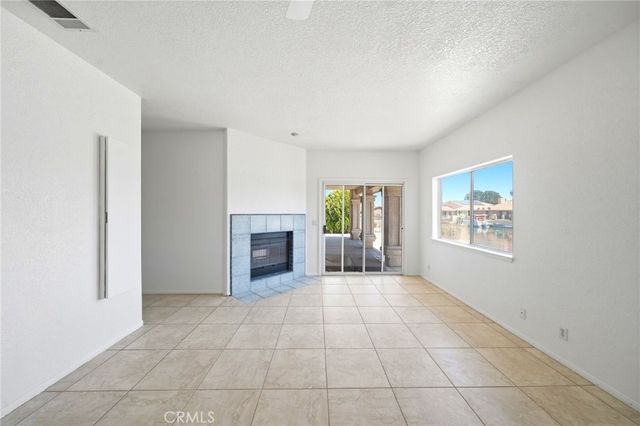 14389 Ironsides Lane, Helendale, CA 92342