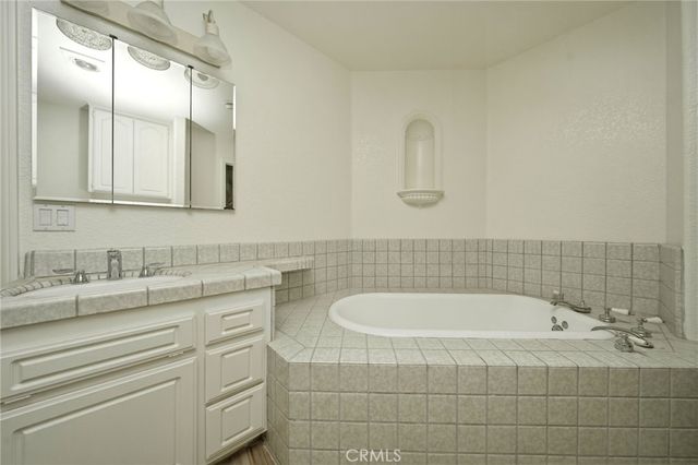 14389 Ironsides Lane, Helendale, CA 92342