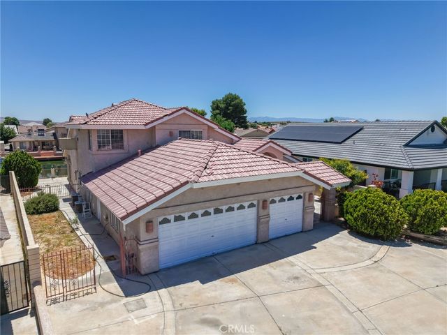 14389 Ironsides Lane, Helendale, CA 92342