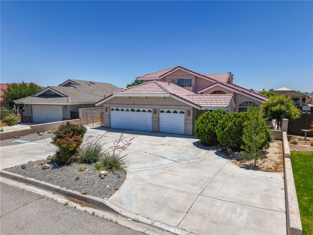 14389 Ironsides Lane, Helendale, CA 92342