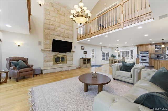 627 Green Lake Road, Catskill, NY 12015