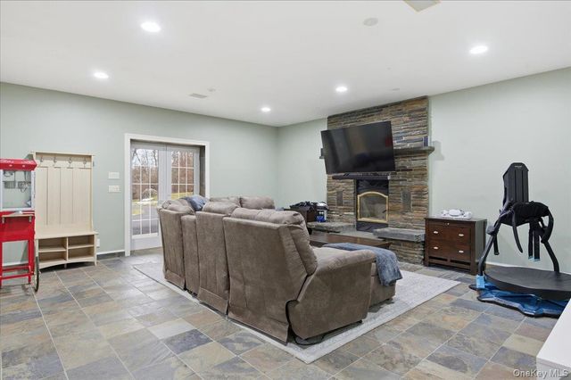 627 Green Lake Road, Catskill, NY 12015