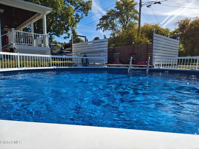 44 Fairmont Avenue, Amsterdam, NY 12010