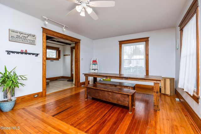 44 Fairmont Avenue, Amsterdam, NY 12010