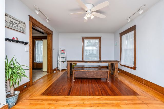 44 Fairmont Avenue, Amsterdam, NY 12010