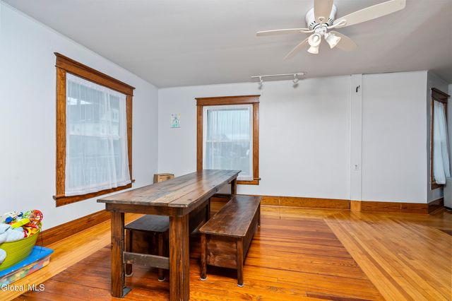 44 Fairmont Avenue, Amsterdam, NY 12010