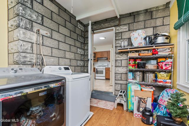 44 Fairmont Avenue, Amsterdam, NY 12010