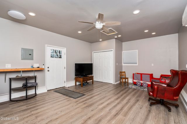 44 Fairmont Avenue, Amsterdam, NY 12010