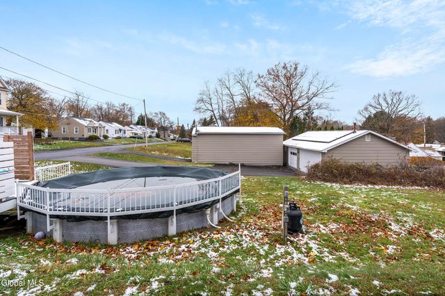 44 Fairmont Avenue, Amsterdam, NY 12010