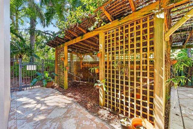 829 Coconut Drive, Fort Lauderdale, FL 33315