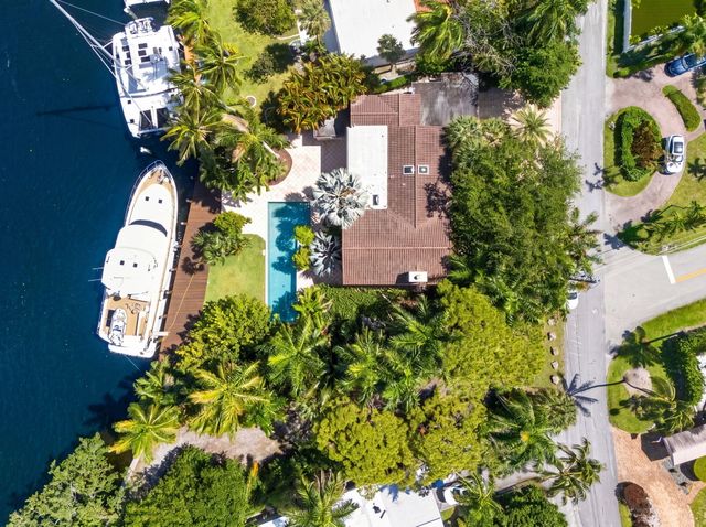 829 Coconut Drive, Fort Lauderdale, FL 33315