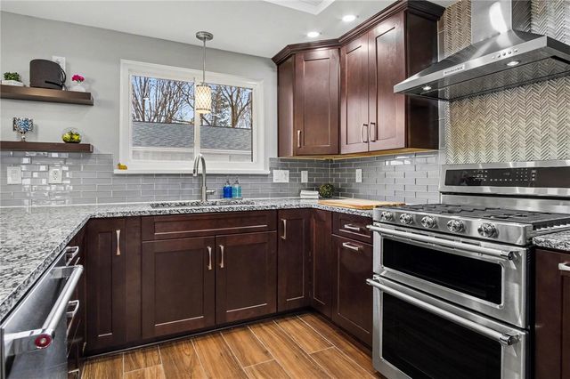 153 New Wickham Drive, Penfield, NY 14526