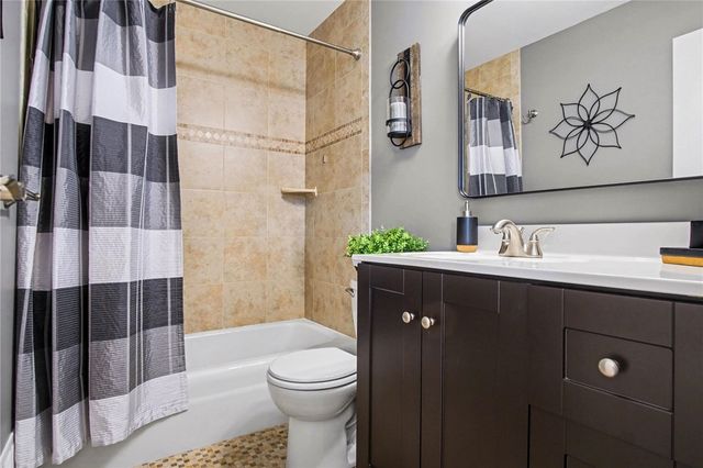 153 New Wickham Drive, Penfield, NY 14526