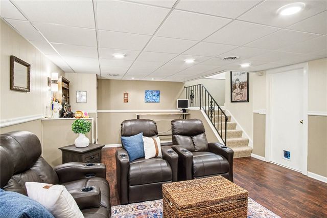 153 New Wickham Drive, Penfield, NY 14526